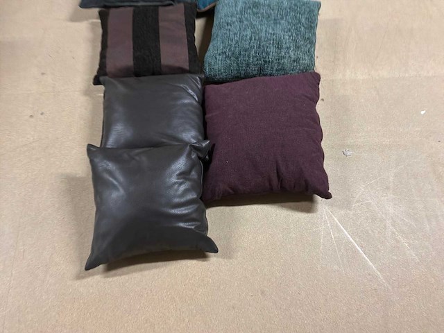 Partij diverse sierkussen (7x) - afbeelding 3 van  5