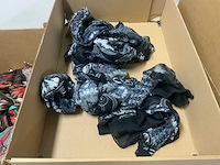 Partij diverse sjaals - afbeelding 5 van  8