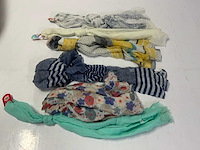 Partij diverse sjaals - afbeelding 2 van  2