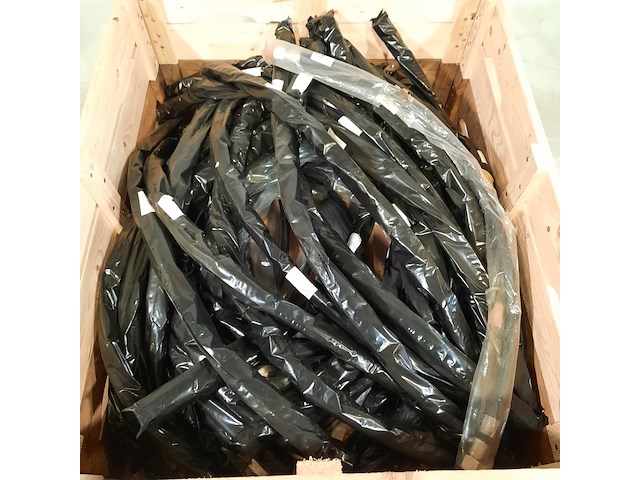 Partij diverse slangen, o.a. daf - afbeelding 2 van  6