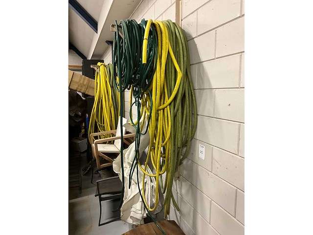 Partij diverse slangen - afbeelding 2 van  3