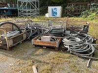 Partij diverse slangen/leidingen
