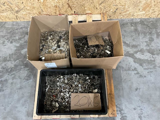 Partij diverse sleutels 50 kg - afbeelding 1 van  4