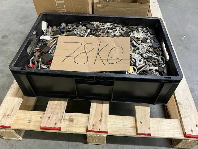 Partij diverse sleutels 98 kg - afbeelding 4 van  5