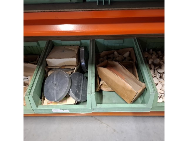 Partij diverse slijp en schuur materialen in 23x stapelbak - afbeelding 23 van  31