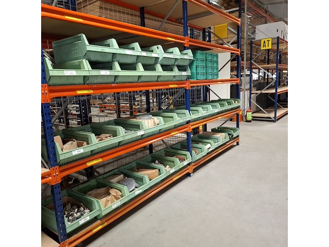 Partij diverse slijp en schuur materialen in 23x stapelbak - afbeelding 1 van  31