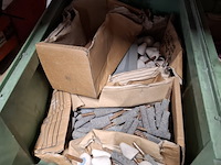 Partij diverse slijp en schuur materialen in 23x stapelbak - afbeelding 20 van  31