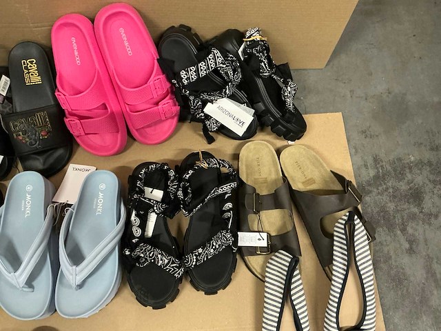 Partij diverse slippers (17x) - afbeelding 4 van  7