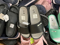 Partij diverse slippers o.a donnay/hawaii/etc (81x) - afbeelding 3 van  11