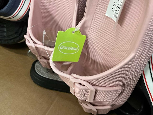 Partij diverse slippers o.a donnay/hawaii/etc (81x) - afbeelding 10 van  11