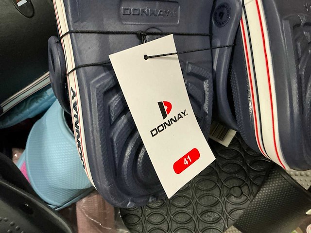Partij diverse slippers o.a donnay/hawaii/etc (81x) - afbeelding 11 van  11