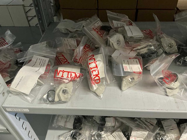 Partij diverse sloten&sleutels (670x) - afbeelding 4 van  24