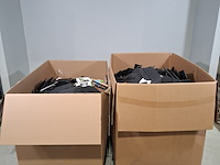 Partij diverse smartphone en tablethoesjes