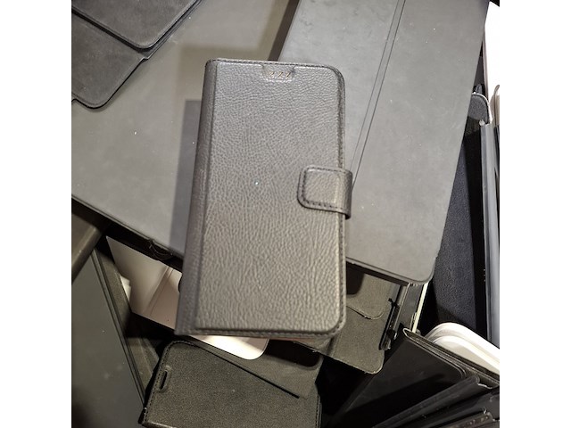 Partij diverse smartphone en tablethoesjes - afbeelding 9 van  15