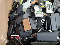 Partij diverse smartphone en tablethoesjes - afbeelding 13 van  15