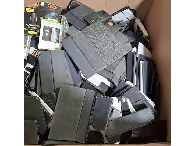 Partij diverse smartphone en tablethoesjes - afbeelding 14 van  15