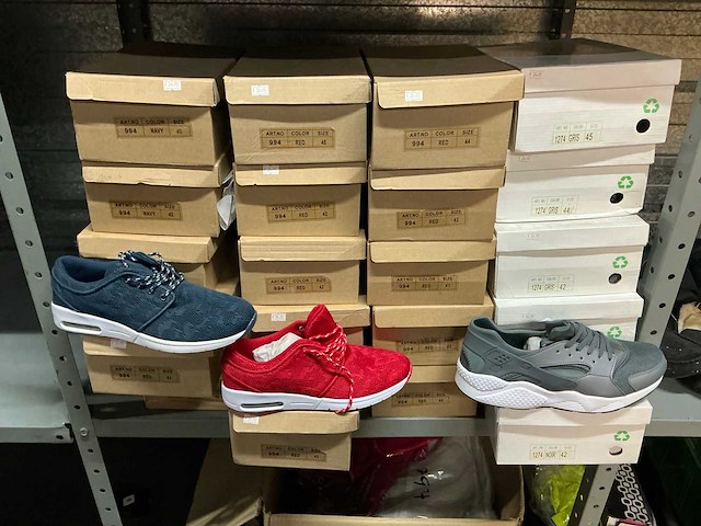 Partij diverse sneakers (36x) - afbeelding 4 van  9