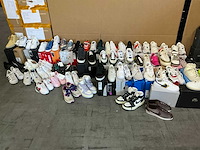 Partij diverse sneakers o.a adidas/nike/etc (64x) - afbeelding 1 van  11