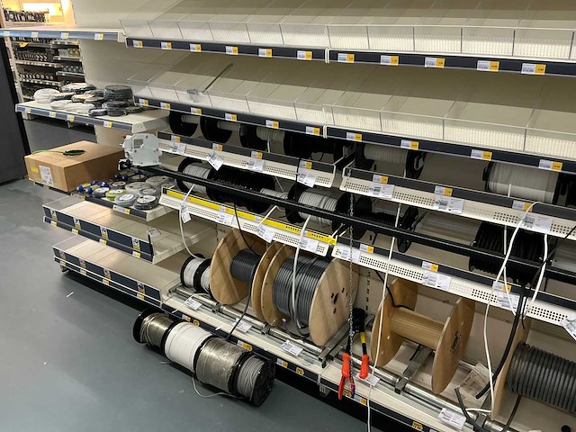 Partij diverse snoeren/kabel (60x) - afbeelding 1 van  2