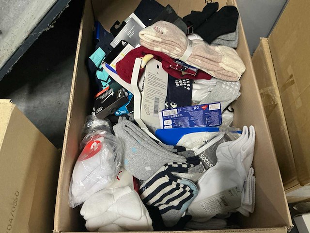 Partij diverse sokken o.a nike/adidas/puma/etc (95x) - afbeelding 3 van  8
