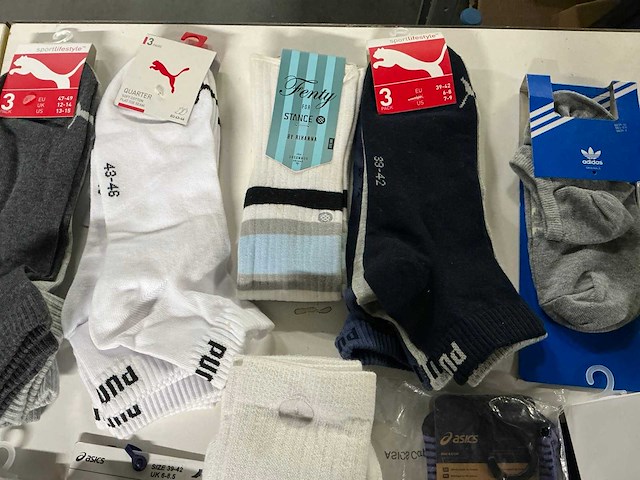 Partij diverse sokken o.a puma/asics/poc/etc (47x) - afbeelding 11 van  17