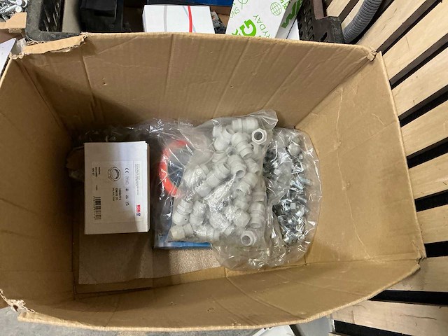 Partij diverse solar benodigdheden - afbeelding 6 van  10