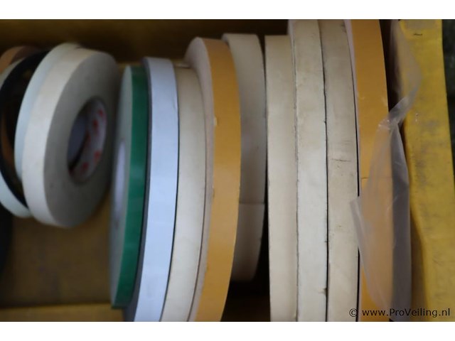 Partij diverse soorten afdichtingsband/beglazingsband - afbeelding 2 van  4