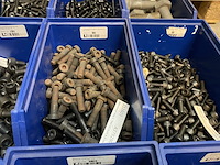 Partij diverse soorten bevestigingsmateriaal - afbeelding 10 van  12