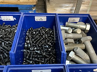 Partij diverse soorten bevestigingsmateriaal - afbeelding 11 van  12