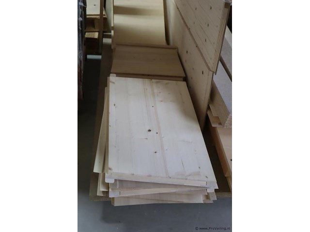 Partij diverse soorten hout - afbeelding 4 van  12