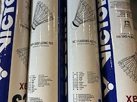 Partij diverse sportartikelen, gereedschappen en bouwmaterialen - afbeelding 2 van  13