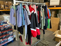Partij diverse sportkleding o.a adidas/nike/masita/puma/etc (337x) - afbeelding 1 van  15