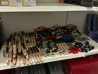Partij diverse staalborstels/brushing tools/etc (246x)