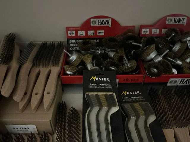 Partij diverse staalborstels/brushing tools/etc (246x) - afbeelding 5 van  10