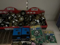 Partij diverse staalborstels/brushing tools/etc (246x) - afbeelding 9 van  10