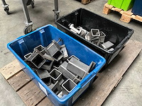 Partij diverse stalen steunen - afbeelding 1 van  2