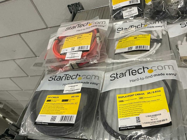 Partij diverse startech kabels (51x) - afbeelding 11 van  14