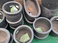 Partij diverse stenen bloempotten ts collection - afbeelding 7 van  17