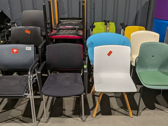 Partij diverse stoelen- en zitmeubels - afbeelding 5 van  6