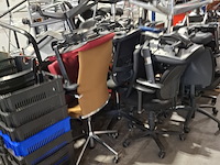 Partij diverse stoelen en 2x tafel - afbeelding 5 van  15