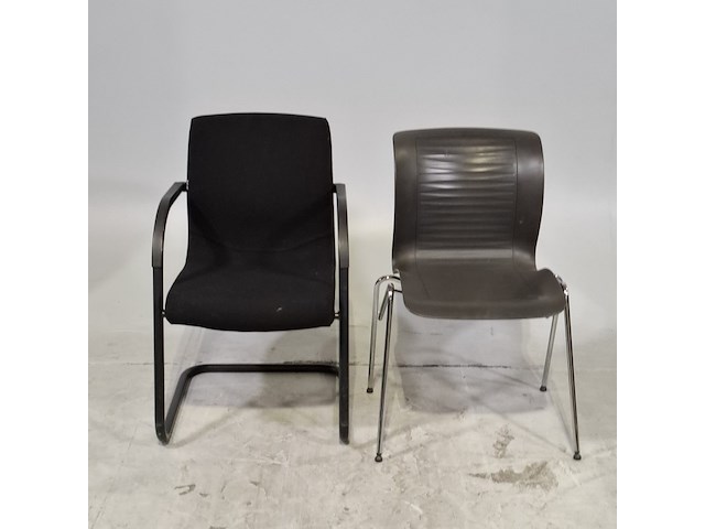 Partij diverse stoelen en 2x tafel - afbeelding 1 van  15