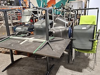 Partij diverse stoelen en 2x tafel - afbeelding 14 van  15