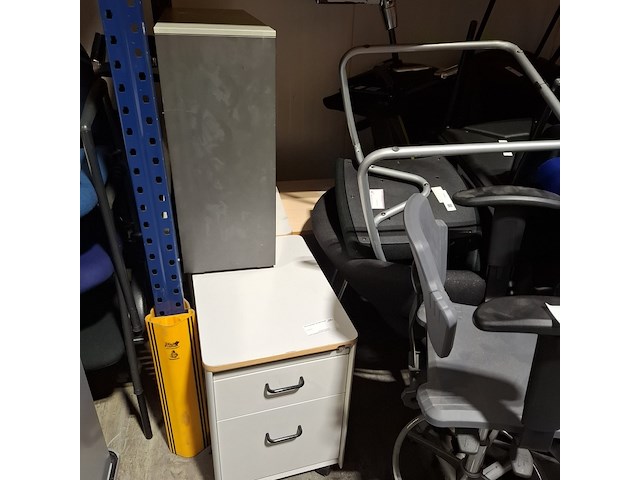 Partij diverse stoelen en bureaustoelen - afbeelding 6 van  7