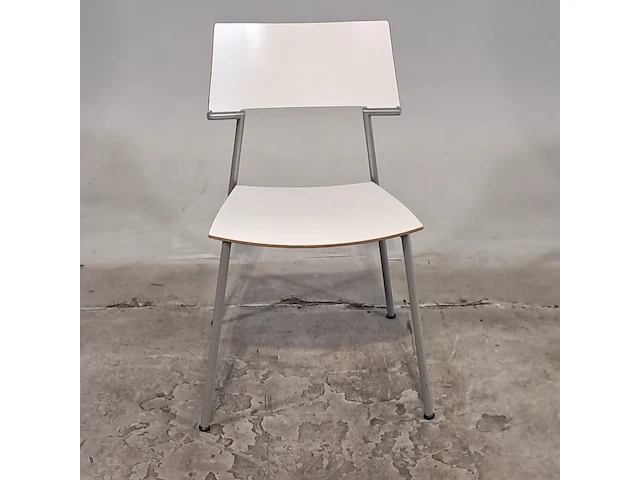 Partij diverse stoelen en bureaustoelen - afbeelding 1 van  9