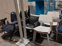 Partij diverse stoelen en bureaustoelen - afbeelding 3 van  9