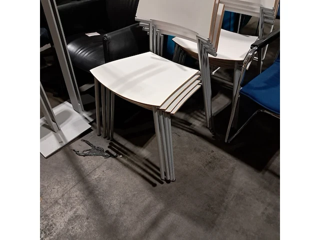 Partij diverse stoelen en bureaustoelen - afbeelding 9 van  9