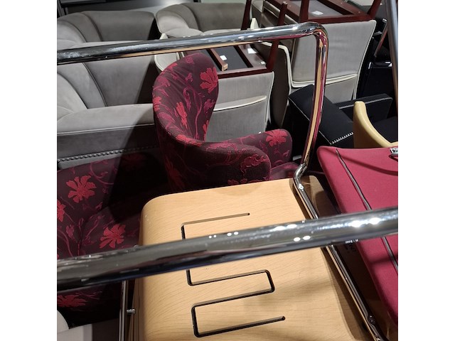 Partij diverse stoelen en fauteuils - afbeelding 4 van  13