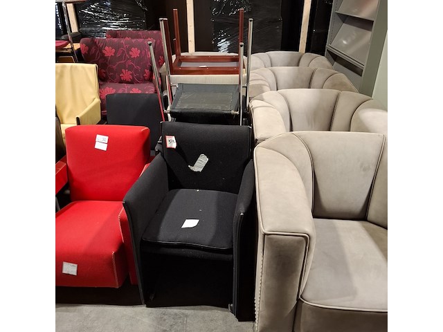 Partij diverse stoelen en fauteuils - afbeelding 7 van  13