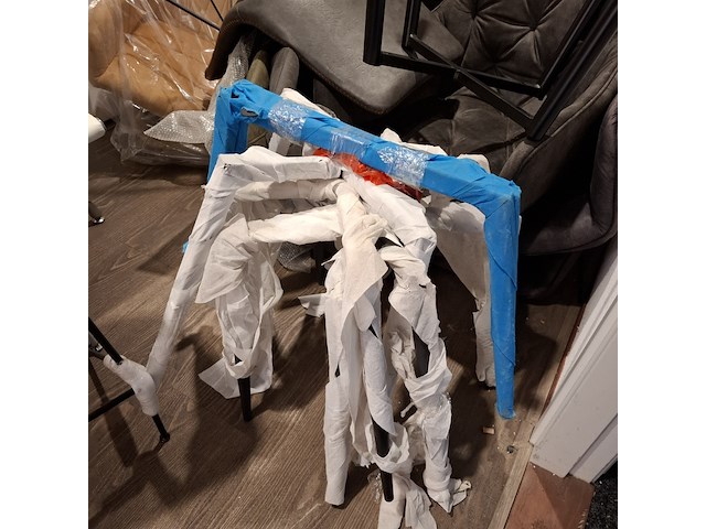 Partij diverse stoelen en onderstellen - afbeelding 2 van  9