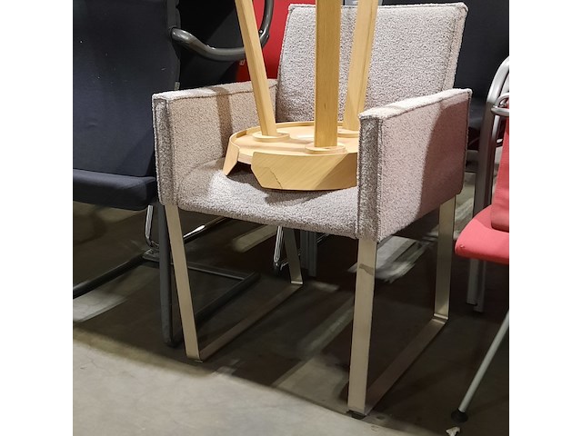 Partij diverse stoelen, o.a ahrend - afbeelding 9 van  11
